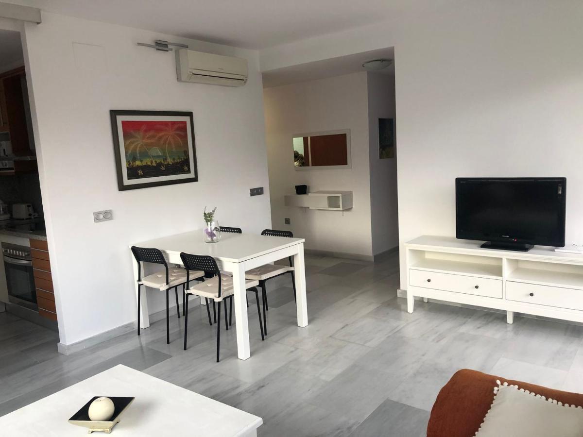 Apartamentos Elegance Дения Екстериор снимка