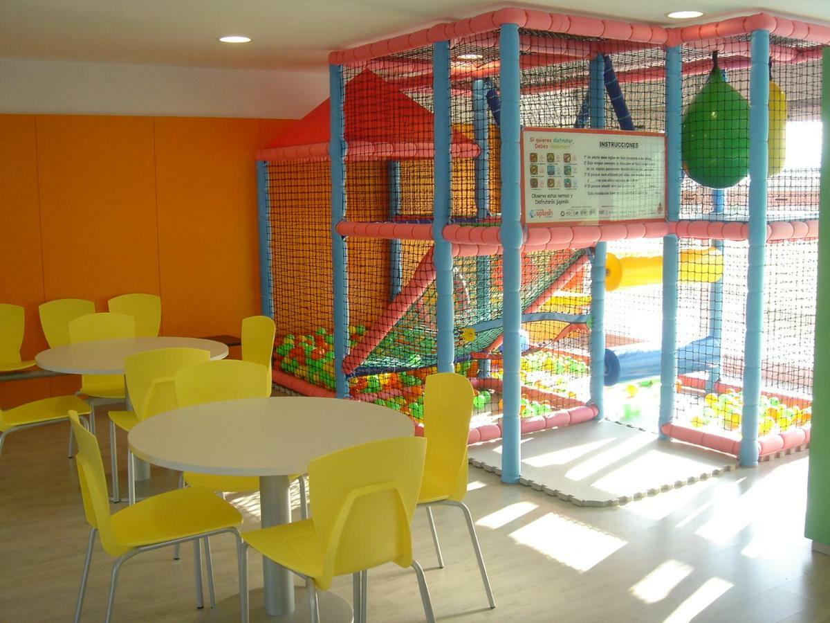 Apartamentos Elegance Дения Екстериор снимка